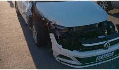 El Triángulo: Un vehículo provocó un choque en cadena y se fue dió a la fuga