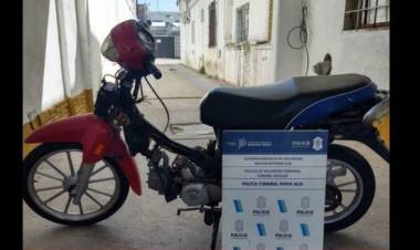 La Policía encontró una moto que había sido robada en Bahía Blanca