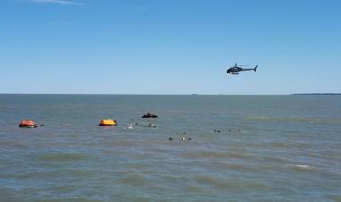 Tripulaciones aeronavales se adiestraron en técnicas de supervivencia