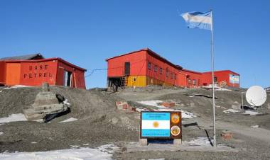 Argentina espera la aprobación internacional para iniciar la modernización de la Base Petrel