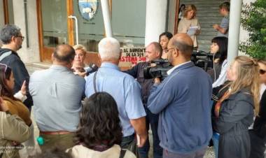 Usuarios de la línea 319 entregaron un petitorio al Concejo Deliberante