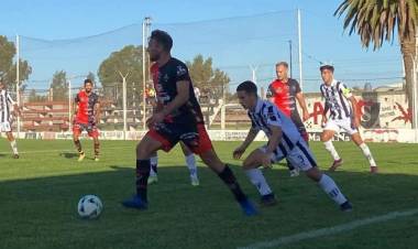 “Al que madruga…”: Sporting empezó perdiendo a los 25 segundos y no pudo darlo vuelta