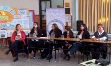 El Servicio Local realiza charlas de capacitación sobre promoción y protección de los derechos de los niños