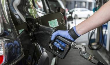 Una vez más aumentaron los combustibles en todo el país