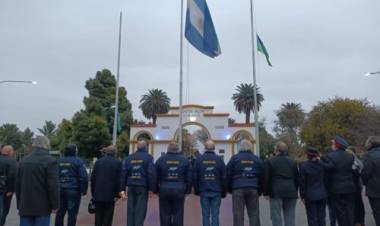El Intendente Uset encabezó el acto en homenaje a Belgrano en el Teatro Colón