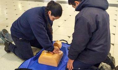 Se realizó un taller de RCP para personal que participará en la custodia de las Elecciones 2023