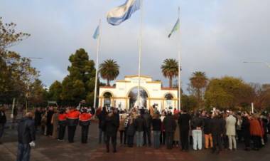 Uset: “Nunca pareció tan urgente destinar cada minuto de nuestra vida a defender la libertad”