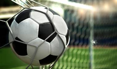 Se juegan los encuentros desempate para ingresar a la SUPERFINAL de la Liga Rosaleña