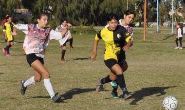 Se jugó la fecha 4 del Torneo de Fútbol Femenino Formativo en el Polideportivo Municipal