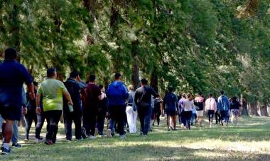 Se realizó una caminata en la Base Naval Puerto Belgrano para promover hábitos saludables