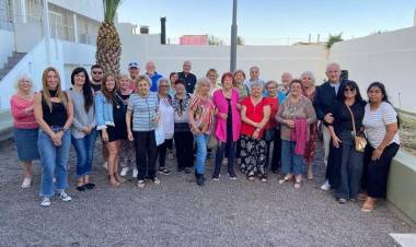 Uset inauguró la “Plazoleta de los adultos mayores” 