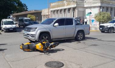 Accidente de tránsito en la esquina de Avellaneda y Luiggi
