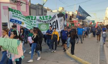 Despidos en la Base Naval Puerto Belgrano: "Es un hecho histórico para Coronel Rosales"