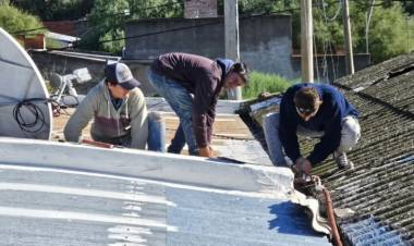 Comenzaron los trabajos de reparación en la Escuela 7 de Villa Arias