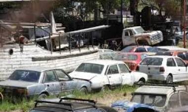 Se pide que se compacten los vehículos secuestrados en corralones municipales