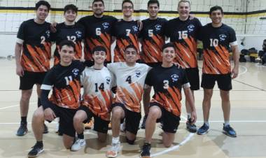 El Club Espora disputó partidos en el Torneo de Primera de la Asociación Bahiense de Vóley