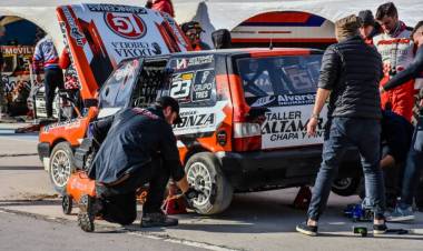 El Puntaltense Juan Pablo Izarra no tuvo un buen fin de semana en la cuarta fecha del Fiat Uno Pista