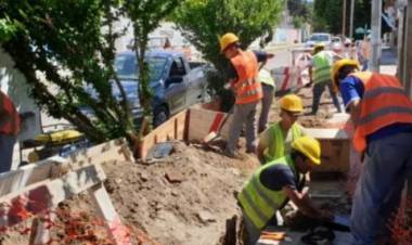 La Provincia confirmó la continuidad de la obra de recambio de cañerías en Punta Alta