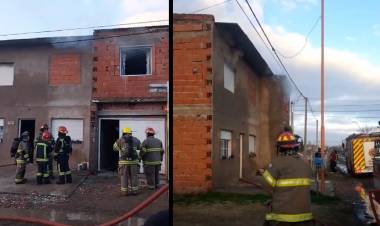Bomberos Voluntarios acudieron al incendio de una vivienda en Pedro Pico al 400