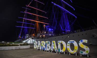 La fragata ARA “Libertad” zarpó de la capital de Barbados