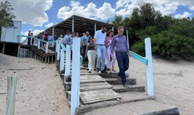 Presentaron un plan para evitar la erosión de la costa de Pehuen Co