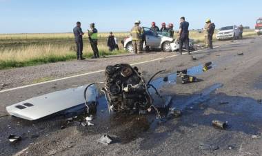 Una mujer y un niño fallecieron al chocar en el cruce de las rutas 3 y la 3 vieja