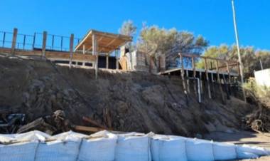 Licitación de una obra para mitigar la erosión de la playa en Pehuen Co