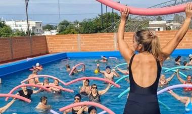 Sin apoyo de PAMI, comenzó la colonia municipal de verano para adultos mayores en Punta Alta