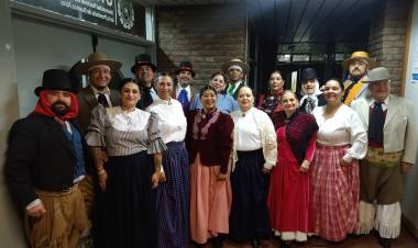 La Agrupación Piedra y Camino baila en Cosquín “la capital nacional del Folklore”