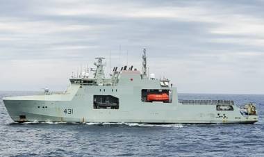 El destructor ARA “Almirante Brown” y el HMCS “Margaret Brooke” se encontraron en el mar