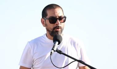 "Tenemos muchísima preocupación y se acerca el pago del medio aguinaldo", dijo el intendente Aristimuño