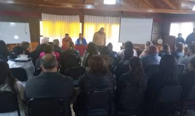 Dirigentes de la ATE se reunieron con trabajadores del Hospital Naval Puerto Belgrano