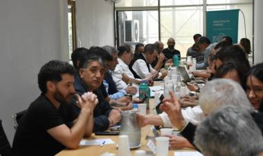 Trabajadores estatales bonaerenses acordaron un aumento salarial de 10 por ciento en dos tramos