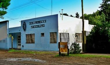 Padres de Escuela de Pehuen Co reclaman por agua contaminada: “Al estar a 70km, no somos escuchados”
