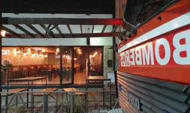 Por tercera vez se originó un principio de incendio en la cocina de un local gastronómico