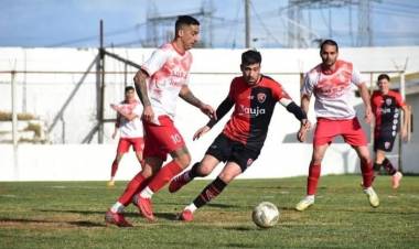 Liga del Sur: Sporting cayó ante Huracán en White y complica su situación en la tabla anual