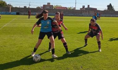 Femenino: Lluvia de goles en la victoria de Sporting 5 a 4 ante San Francisco