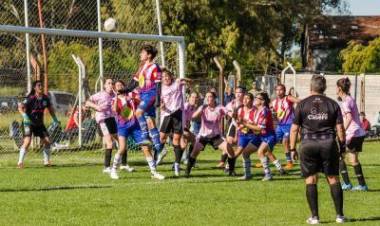 Femenino: Rosario cayó ante Empleados de Comercio y se despidió del Pentagonal 