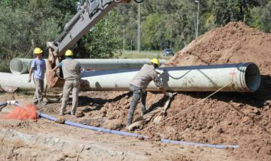 Avanza la reparación del sistema cloacal en Coronel Rosales