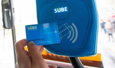 ¿Qué trámite tienen que hacer los alumnos que viajan en colectivo para obtener descuento de 50 por ciento?