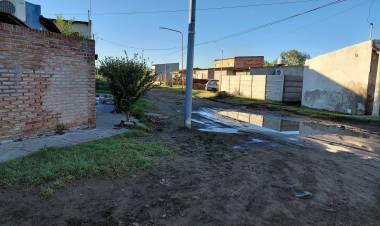 Pedirán al ENACOM que intervenga y se expida respecto a la instalación de postes de Movistar