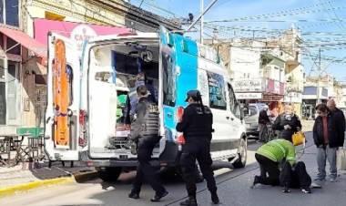 Un ciclista fue atropellado en pleno centro de Punta Alta