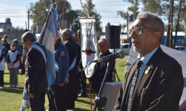 El Municipio realizó el acto por el 44 aniversario del hundimiento del Crucero "Belgrano"