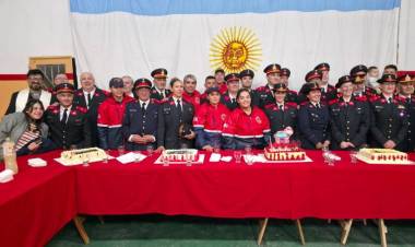 Bomberos Voluntarios de Punta Alta celebraron sus 99 años 