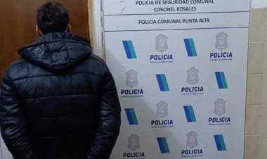 La Policía detuvo a un sujeto acusado de dos delitos en Punta Alta