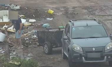 Proponen el secuestro de vehículos por tirar residuos y generar microbasurales