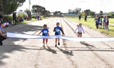 Se viene el Festival Atlético de AUPA, en el Polideportivo Municipal