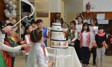 La Escuela Primaria Nº 17 de la Base Naval Puerto Belgrano cumplió 125 años