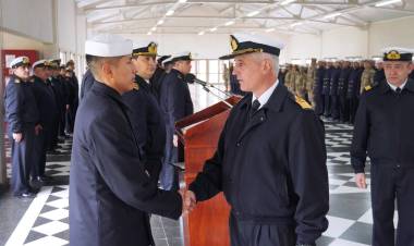 Se conmemoró el 201° aniversario del Estado Plurinacional de Bolivia en la Escuela de Suboficiales