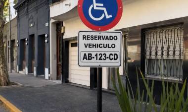 Piden relevamiento y actualización de espacios de estacionamientos reservados para discapacitados